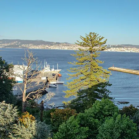 2 Bedrooms With Sea View Furnished Terrace And Wifi At Cangas